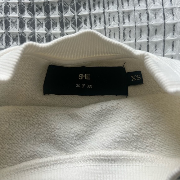 Darc Sport cropped sweatshirt in XS, white/cream. - Picture 2 of 2